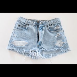 Vintage Levi’s jean shorts